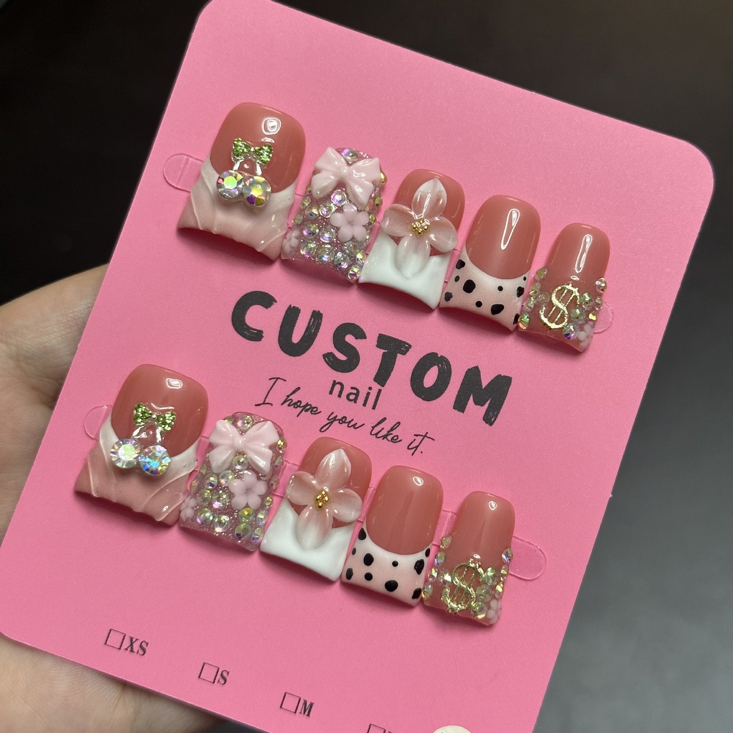 Sweet and cool style duckbill-shaped three-dimensional engraved floral pattern French-style spotted handmade wearable nail polish