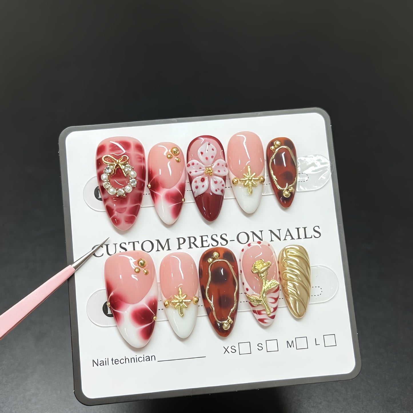 Wearing gloves is specifically for the three-dimensional engraved flower artificial nails for fake fingernails. It is for the almond-shaped wholesale in the French style manicure stickers.