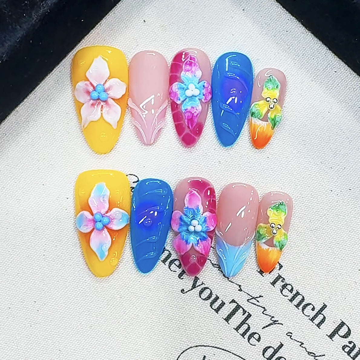 Handcrafted craftsmanship B428 French patterned European export almond-shaped nail covers with nail art stickers