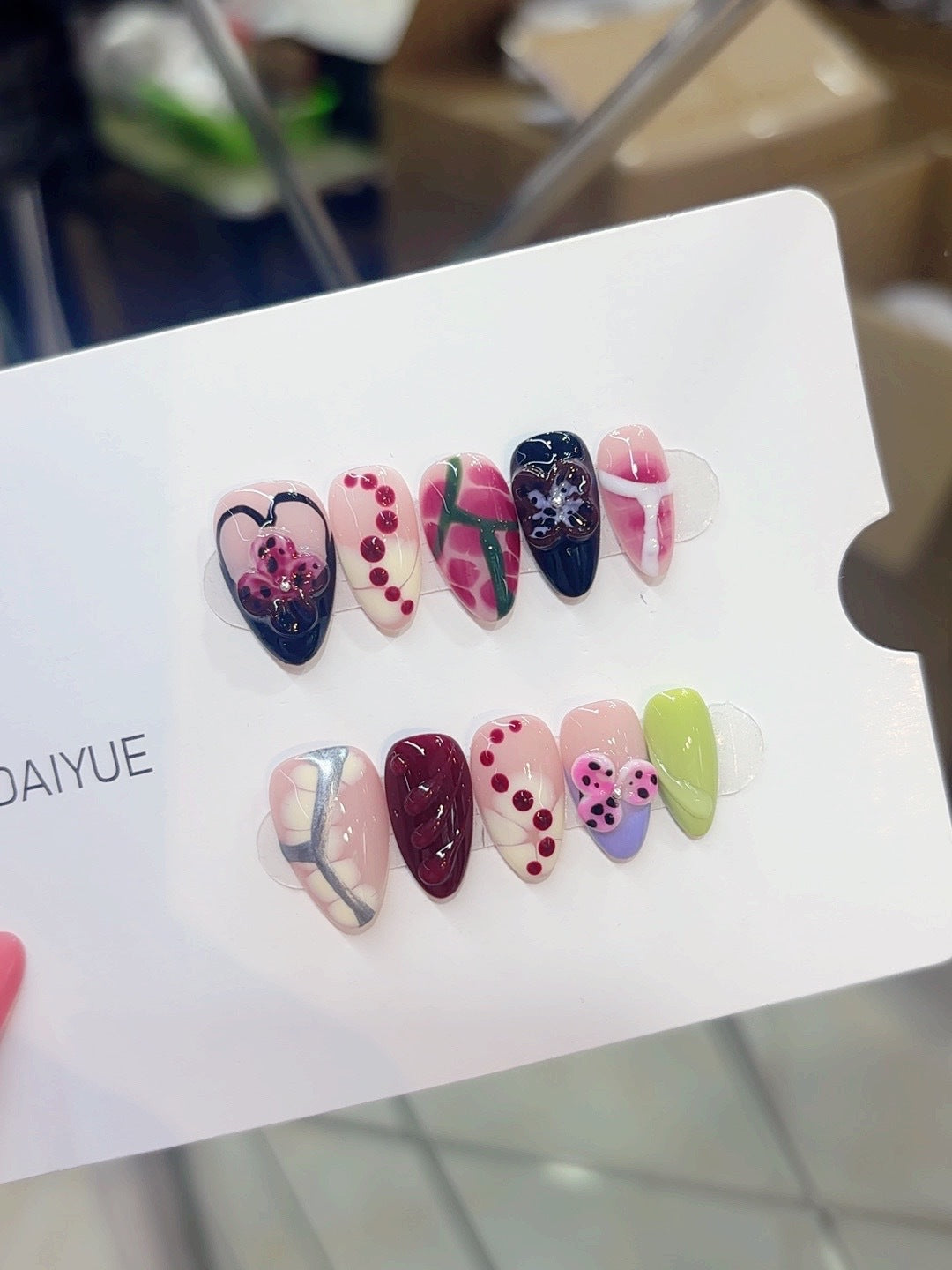 Handmade decorative nail polish B359 - Millennium Cool Girl Style Black and Pink Contrasting Color Nail Art. With detachable flower and dot patterns.