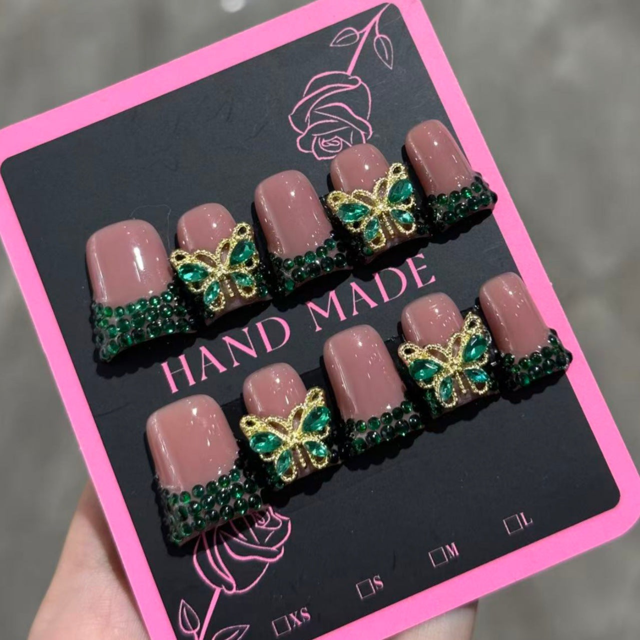 Sweet and Cool Style Duckbill-shaped Mother-of-Pearl Handmade Pure Crafted Wearing Nails in Emerald Color