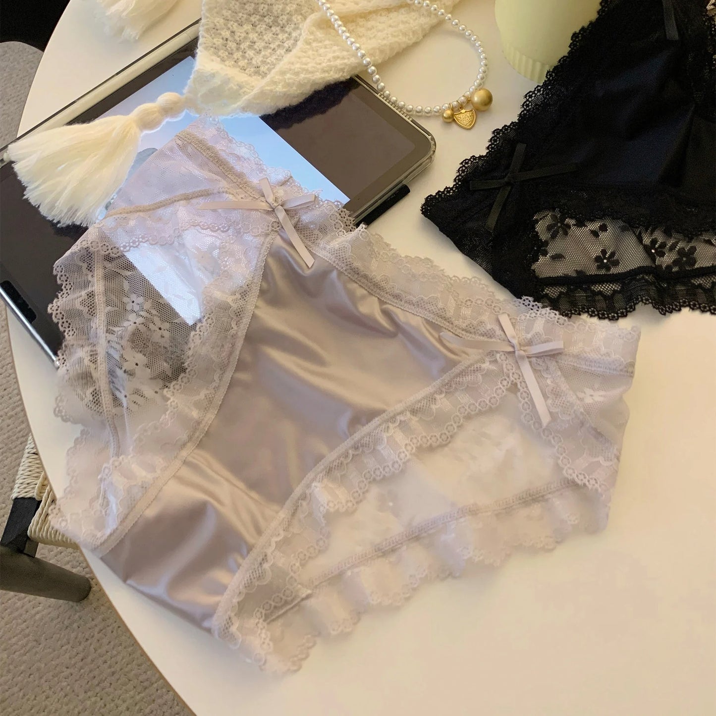Ladies' underwear | lace satin sexy charming young girl low waist pure desire bowknot